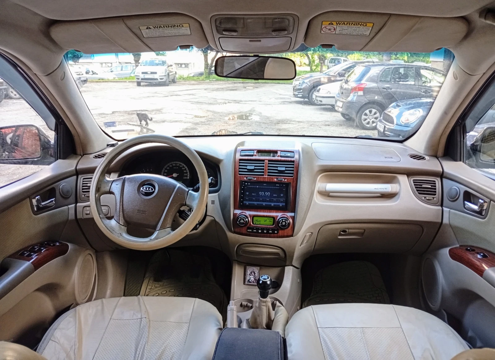 Kia Sportage Заводско състояние !, снимка 9 - Автомобили и джипове - 54383958