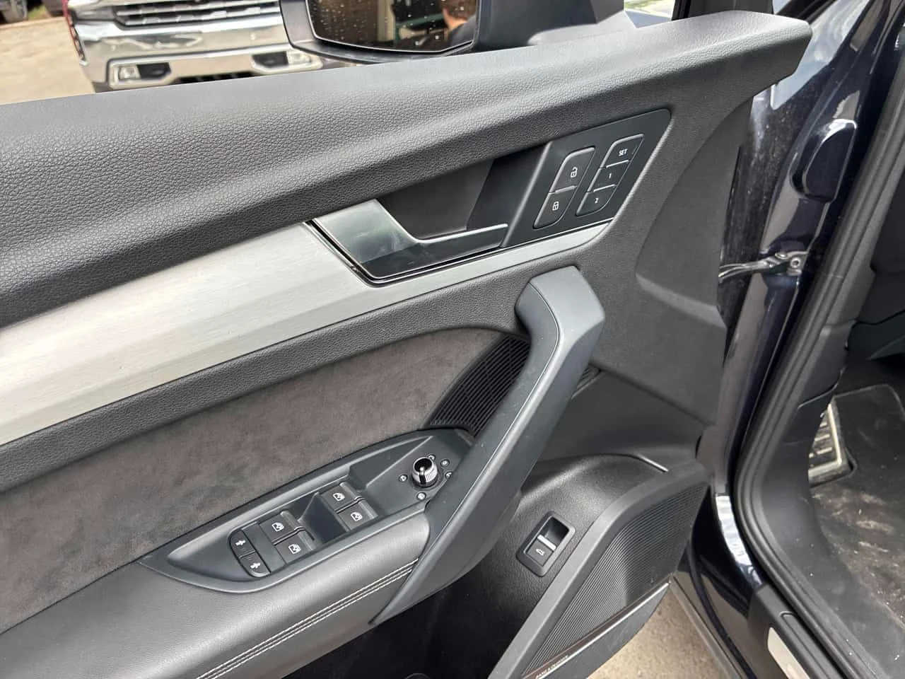 Audi SQ5 Technik/ПАНОРАМА/ДИСТРОНИК/360, снимка 12 - Автомобили и джипове - 55063542