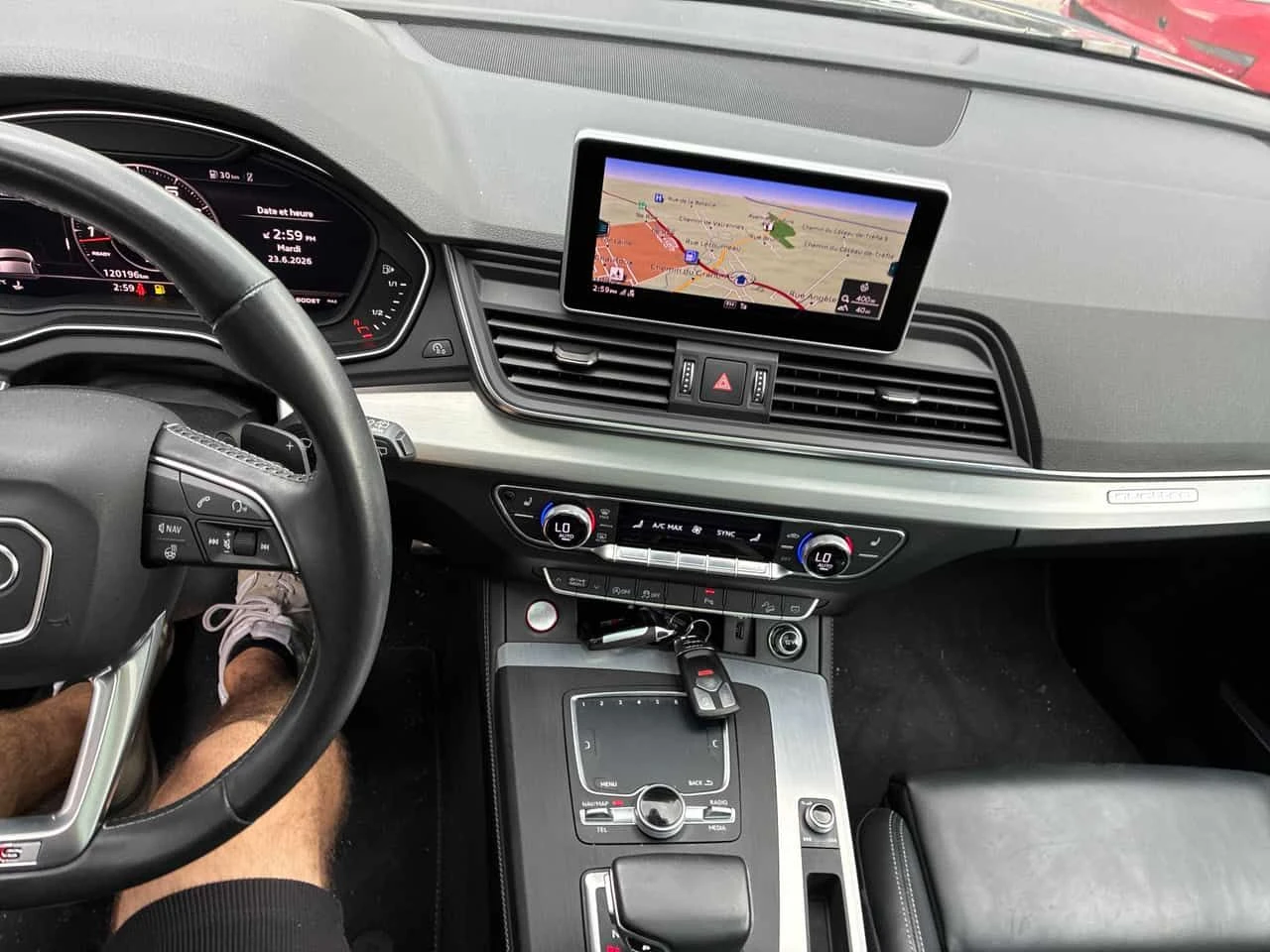 Audi SQ5 Technik/ПАНОРАМА/ДИСТРОНИК/360, снимка 10 - Автомобили и джипове - 55063542