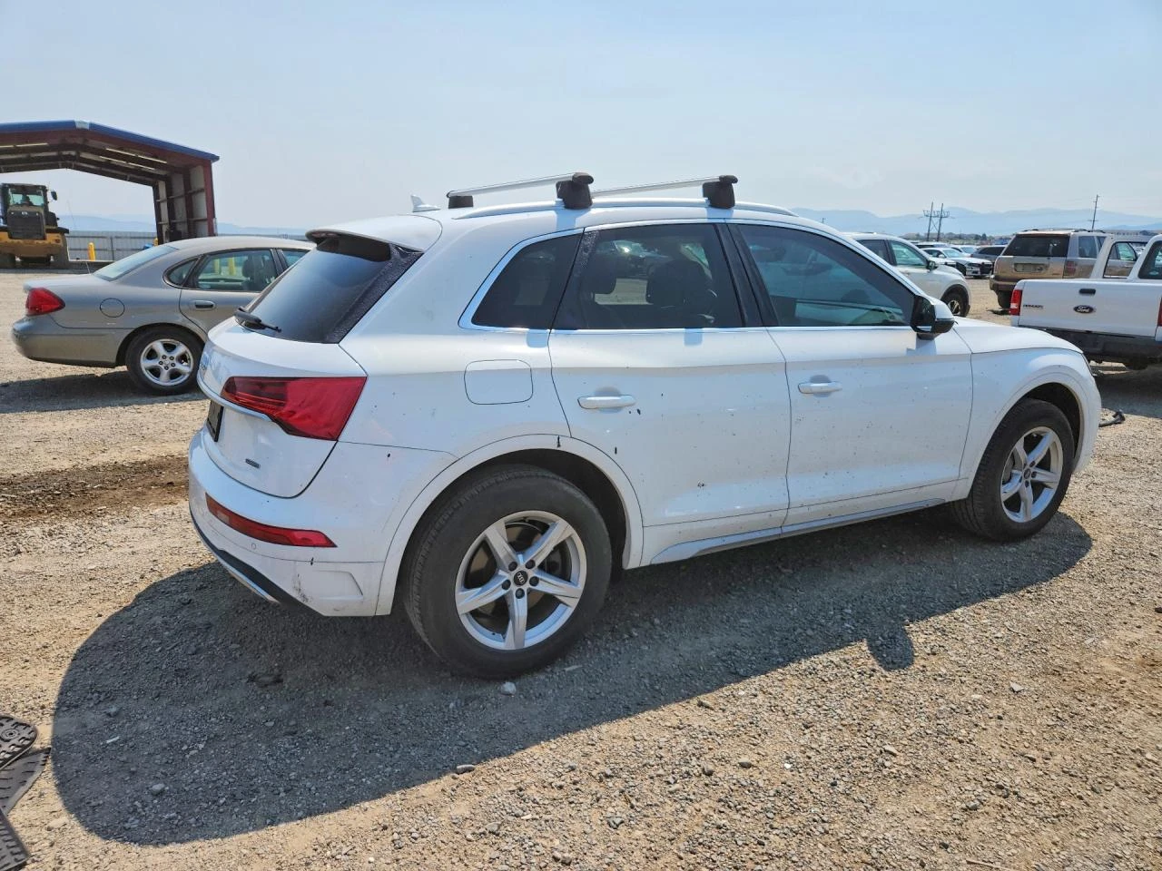 Audi Q5 2.0l Premium, снимка 3 - Автомобили и джипове - 55803026