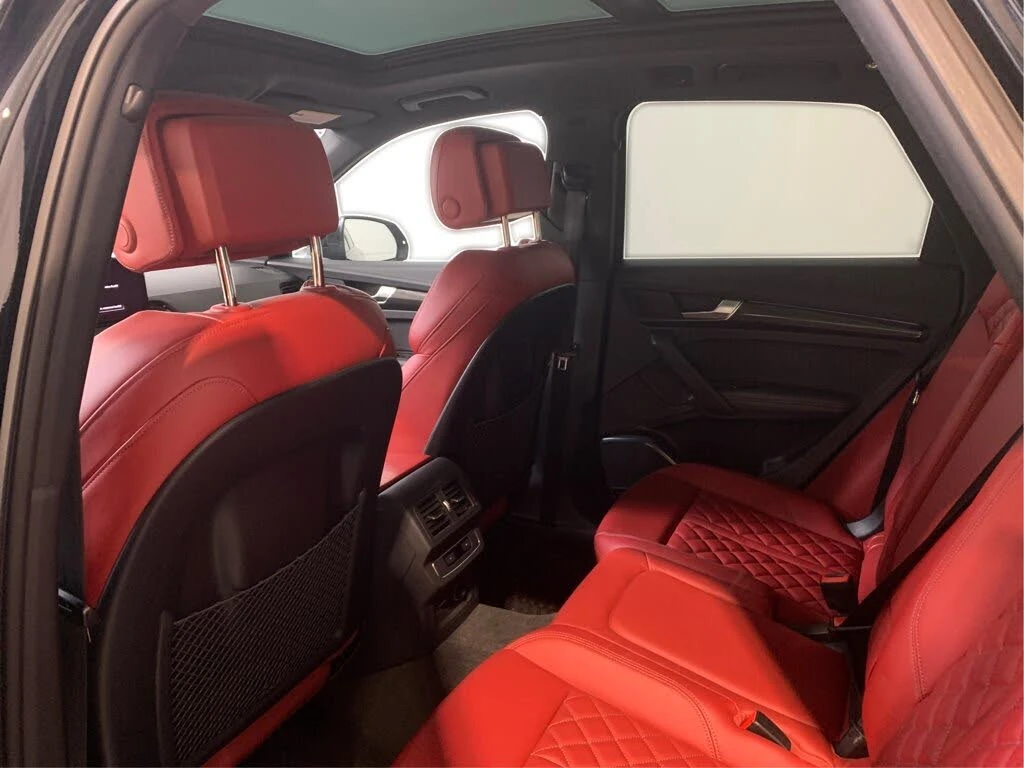 Audi SQ5 MATRIX* ДИСТРОНИК* КАМЕРА* LANE* ASSIST* , снимка 14 - Автомобили и джипове - 55982983