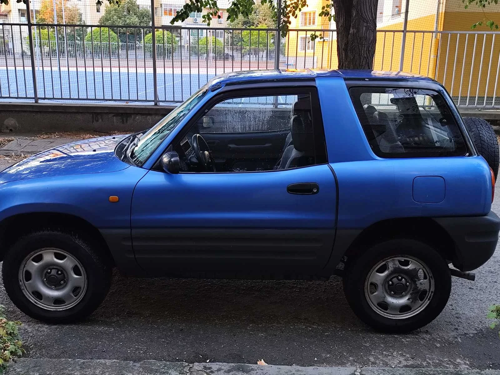 Toyota Rav4, снимка 8 - Автомобили и джипове - 56017224