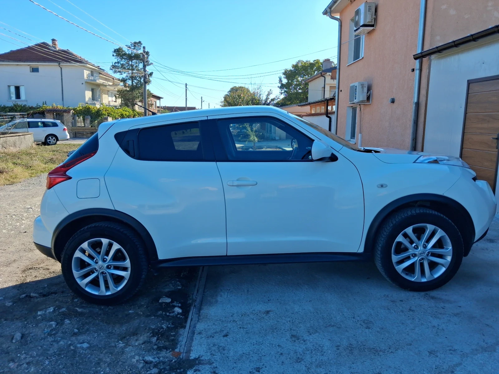 Nissan Juke 1, 6, снимка 6 - Автомобили и джипове - 56349204