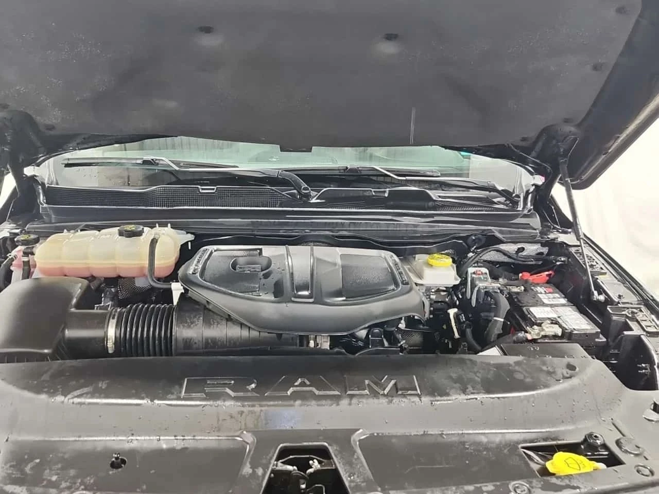 Dodge RAM 1500, снимка 16 - Автомобили и джипове - 56688480