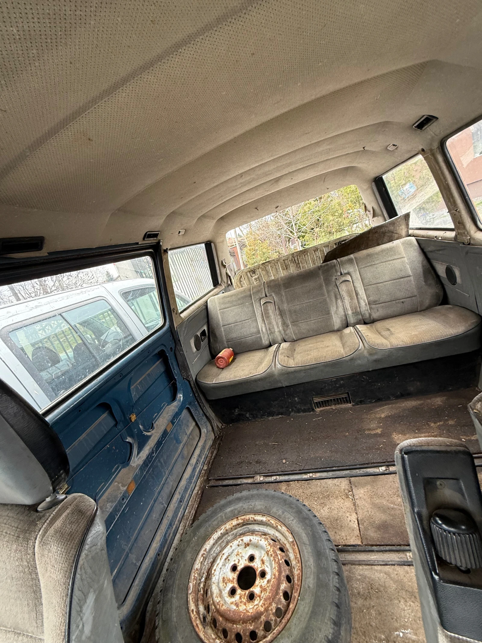 VW T3 Caravelle, снимка 9 - Бусове и автобуси - 53910978