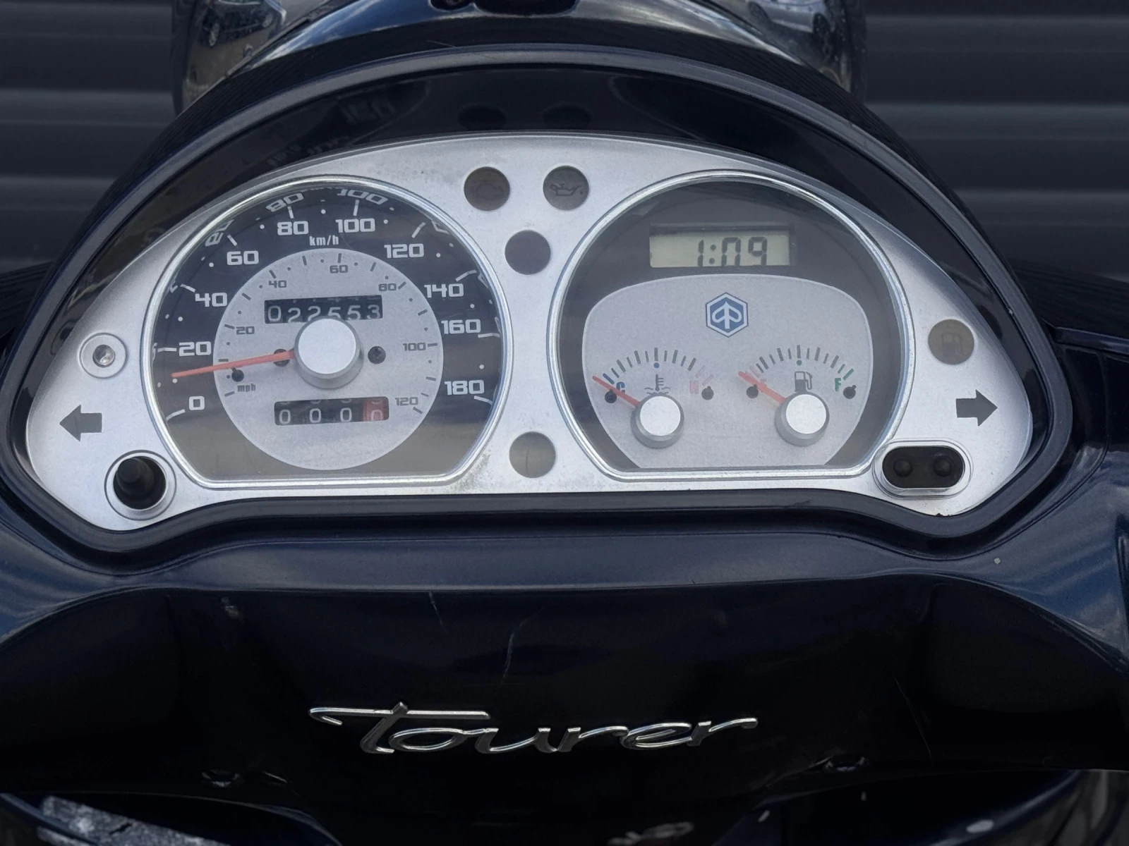 Piaggio Beverly Tourer 300i - изображение 7