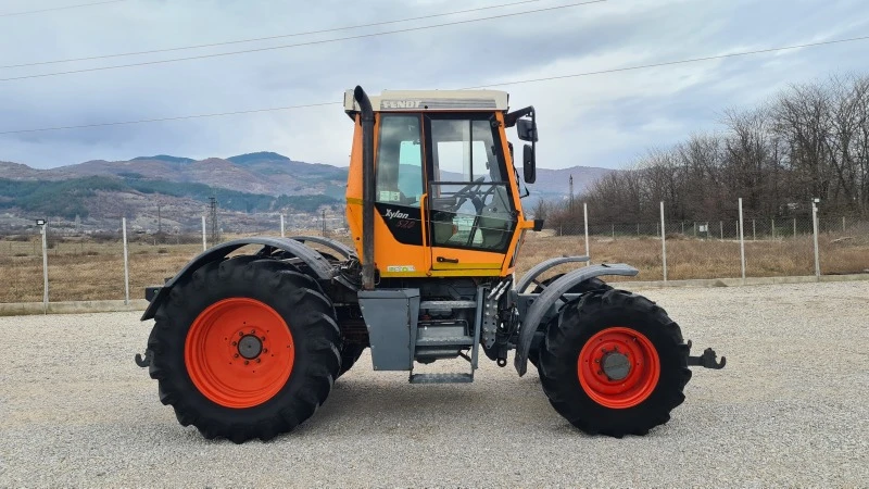 Трактор Fendt Xylon-520 , снимка 1 - Селскостопанска техника - 45658260