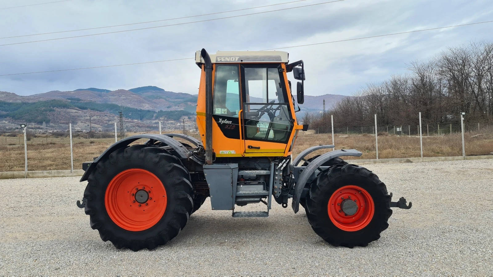 Трактор Fendt Xylon-520  - изображение 2