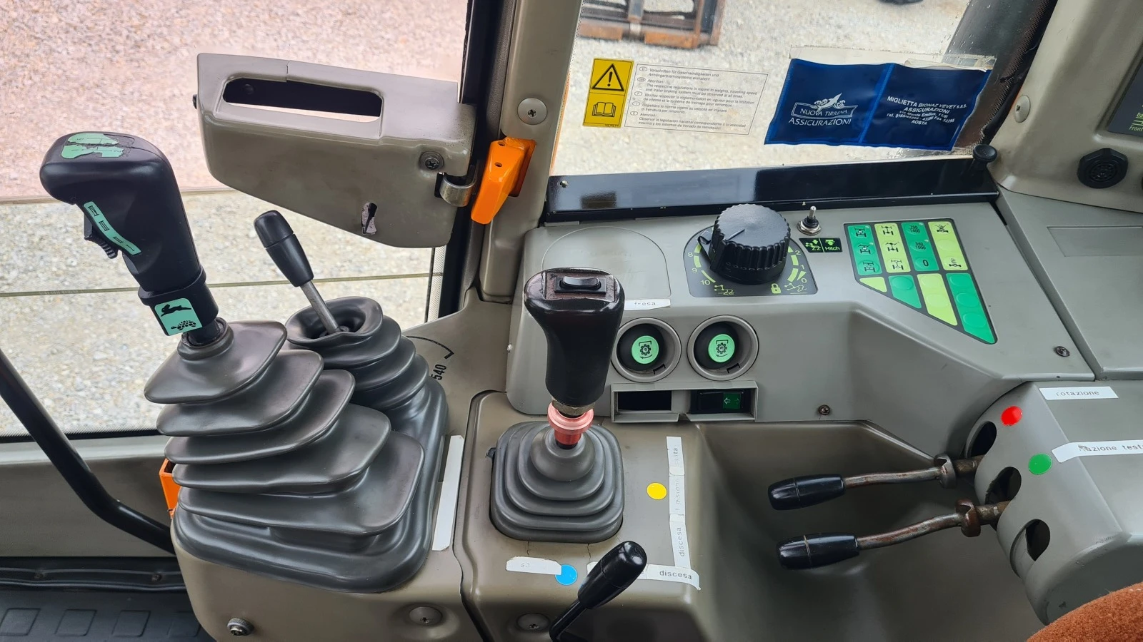  Fendt Xylon-520  | Mobile.bg   12