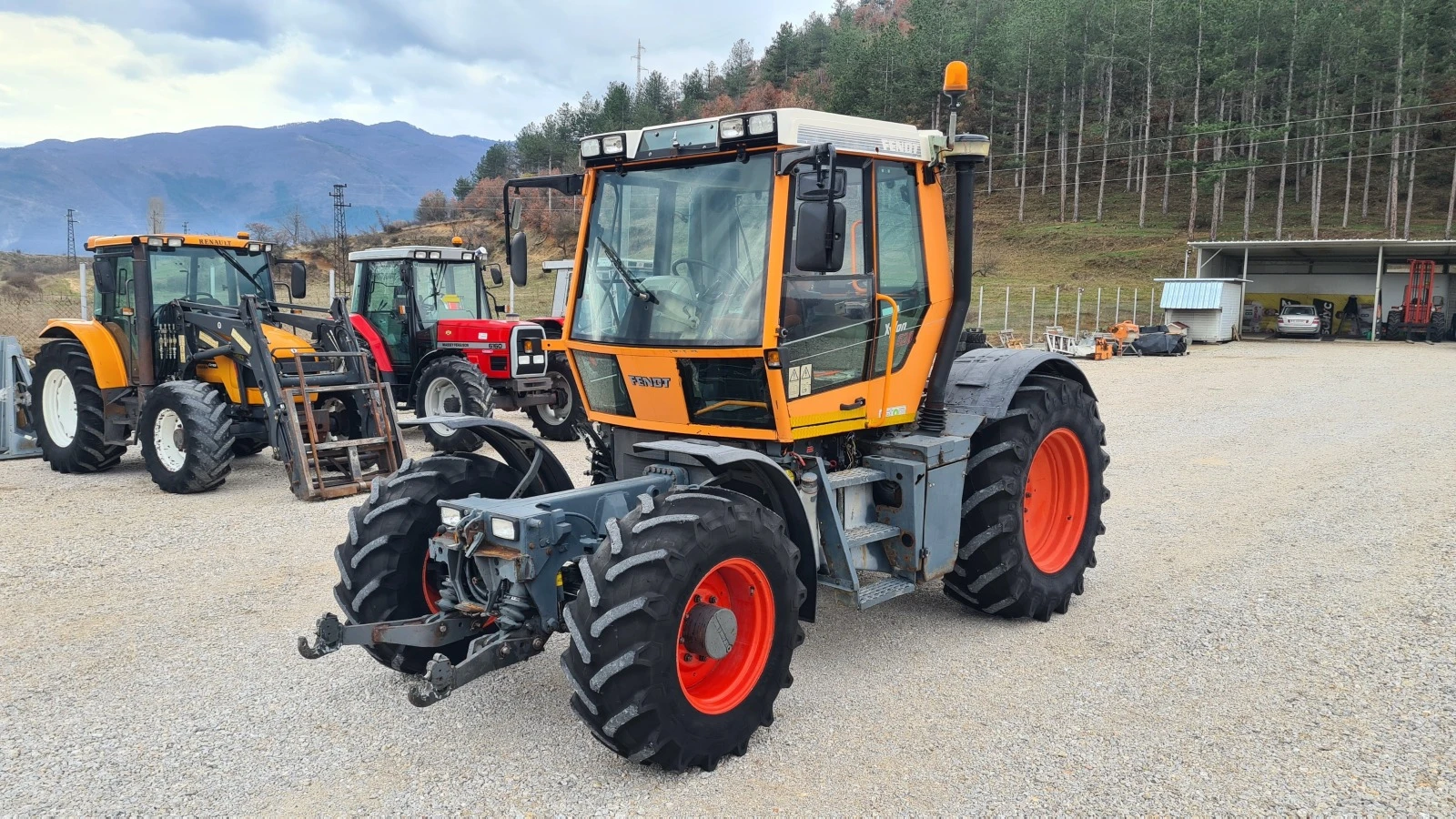 Трактор Fendt Xylon-520  - изображение 8