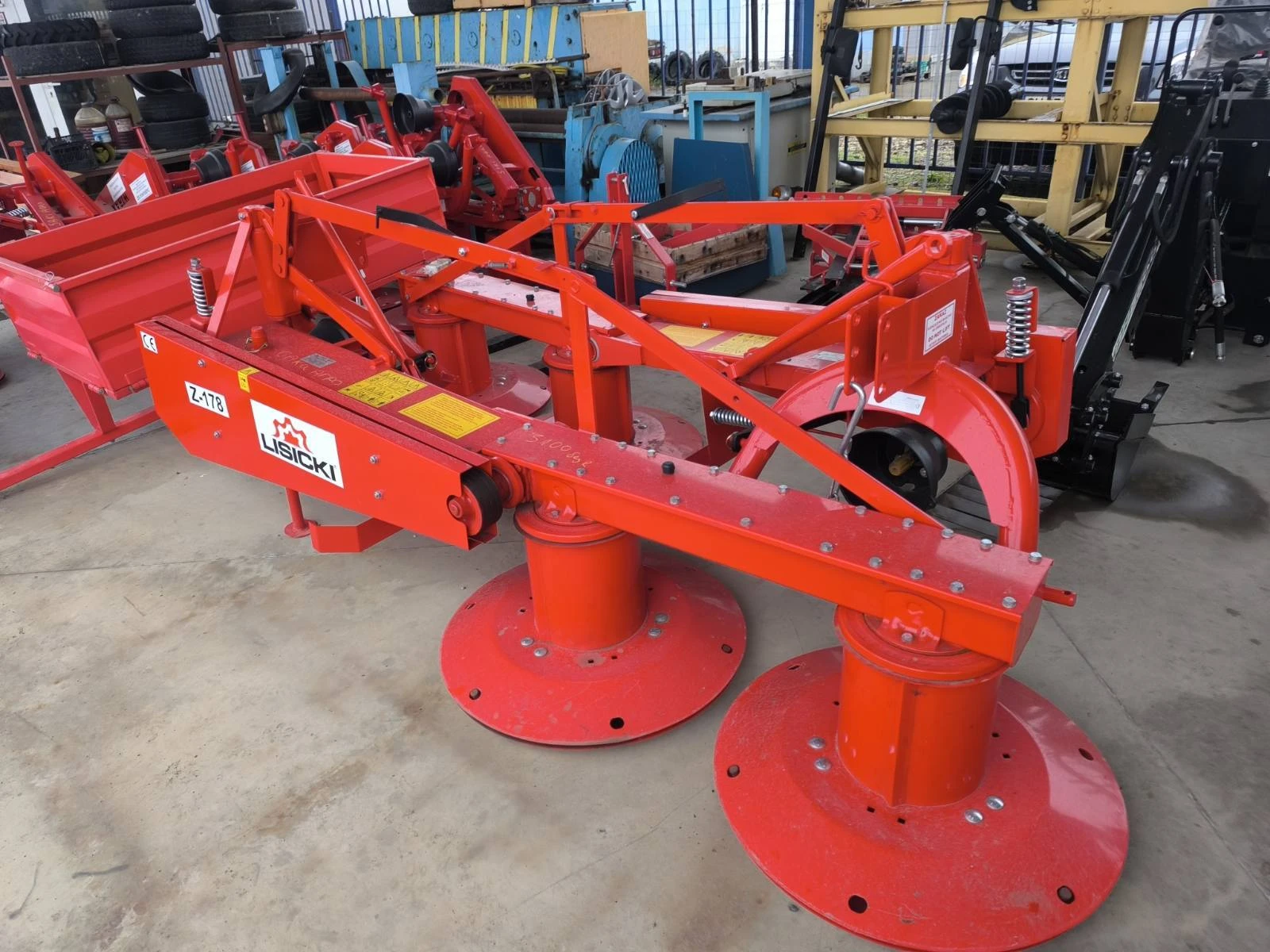 Трактор Kubota, снимка 12 - Селскостопанска техника - 54631689