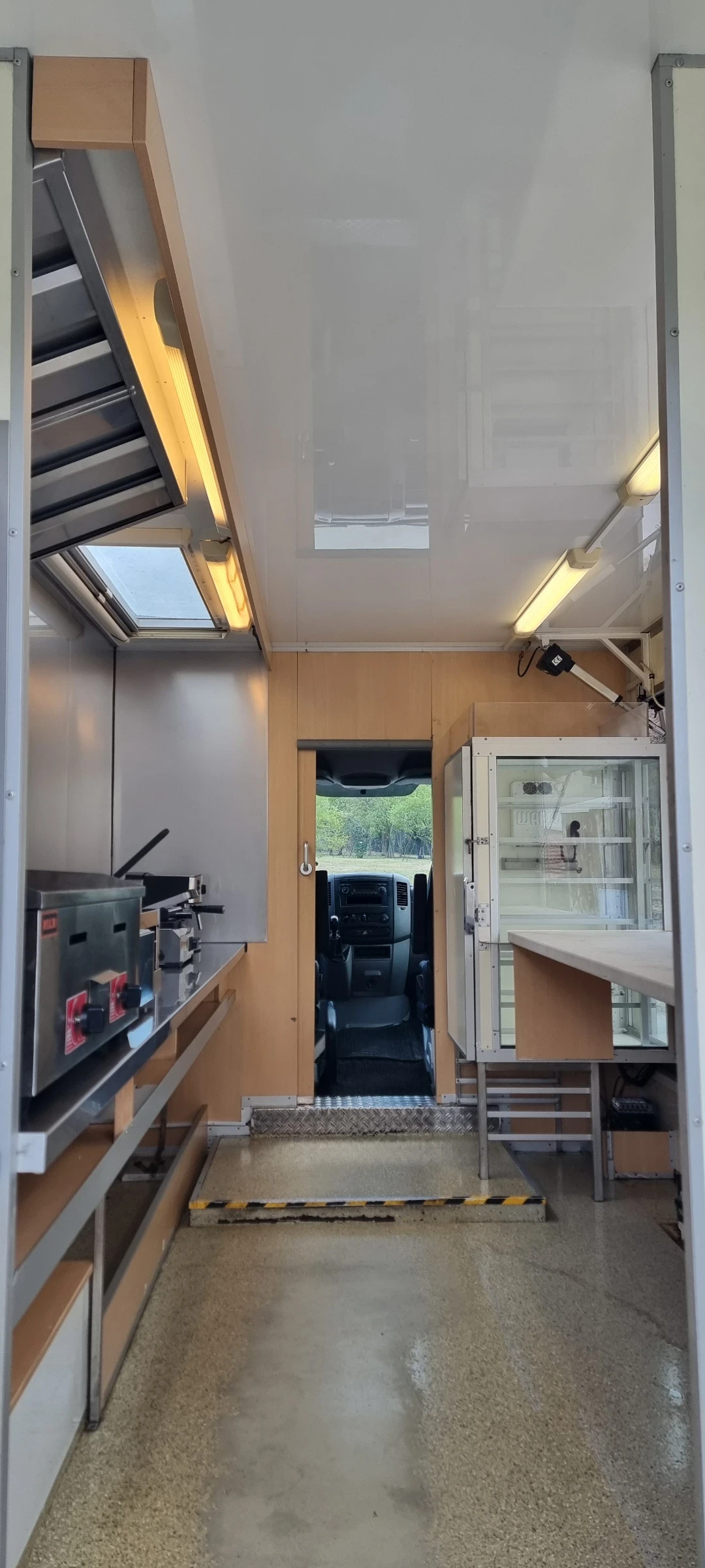 Кемпер Mercedes-Benz СКАРА-БИРА , снимка 12 - Каравани и кемпери - 53866923