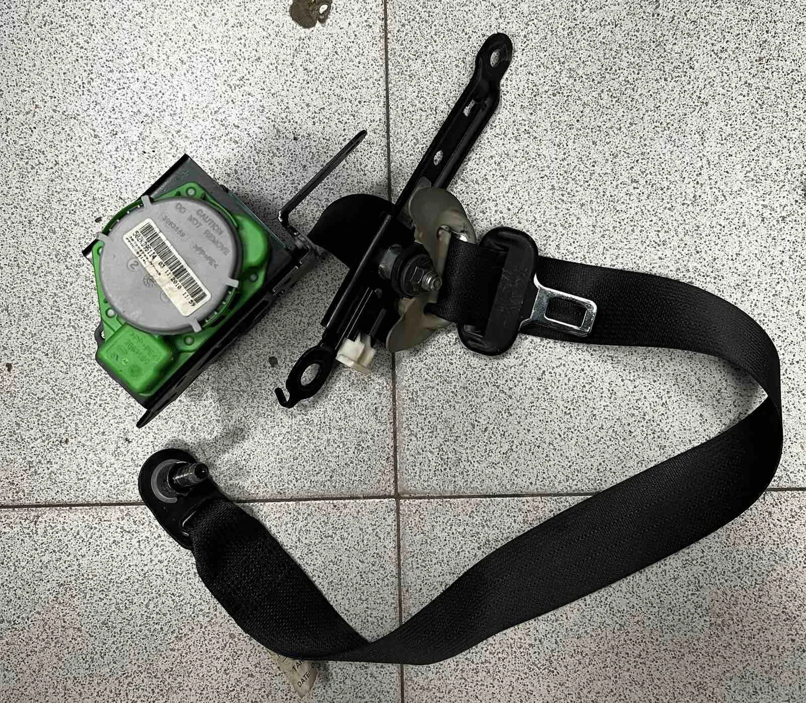    TOYOTA AURIS E150 2006-2012   73220-02121 | Mobile.bg   3