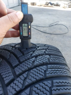 Гуми Зимни 225/55R16, снимка 6