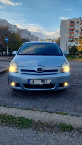 Toyota Corolla verso 1.8 Газ 7 места, снимка 2