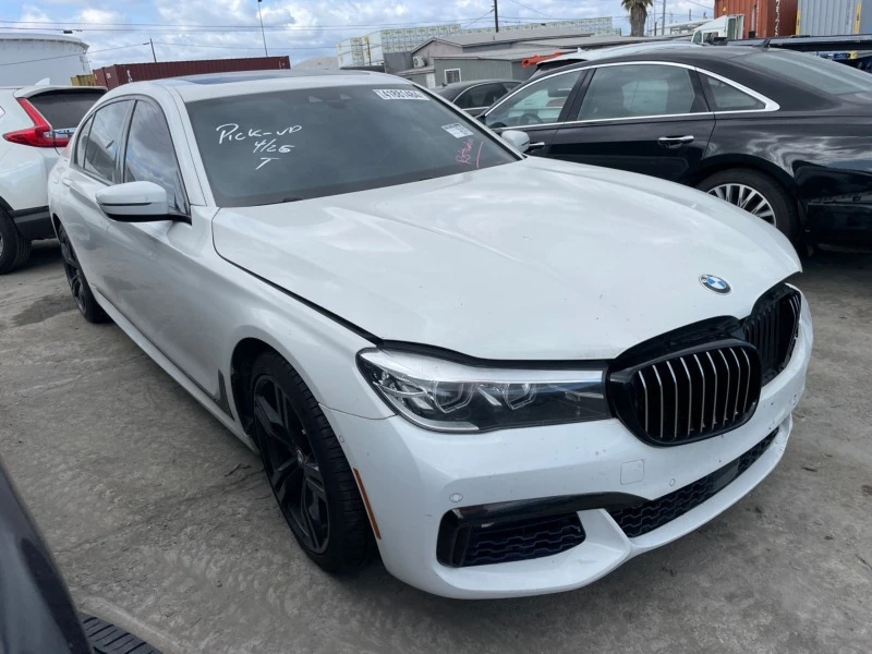 BMW 740 Прочети описанието моля! , снимка 2 - Автомобили и джипове - 47317819