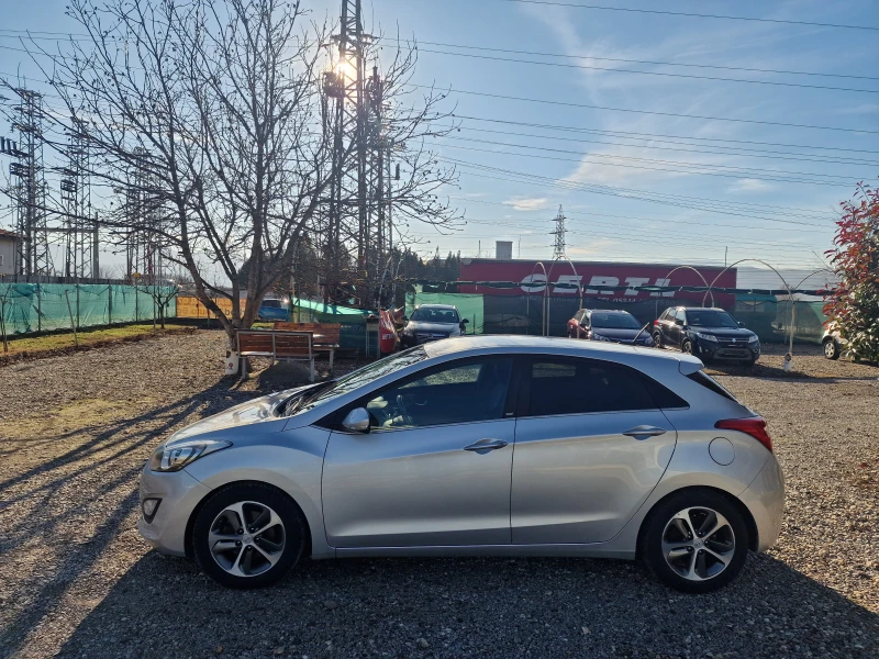 Hyundai I30 1.6CRDi Euro 6B, снимка 8 - Автомобили и джипове - 48394524