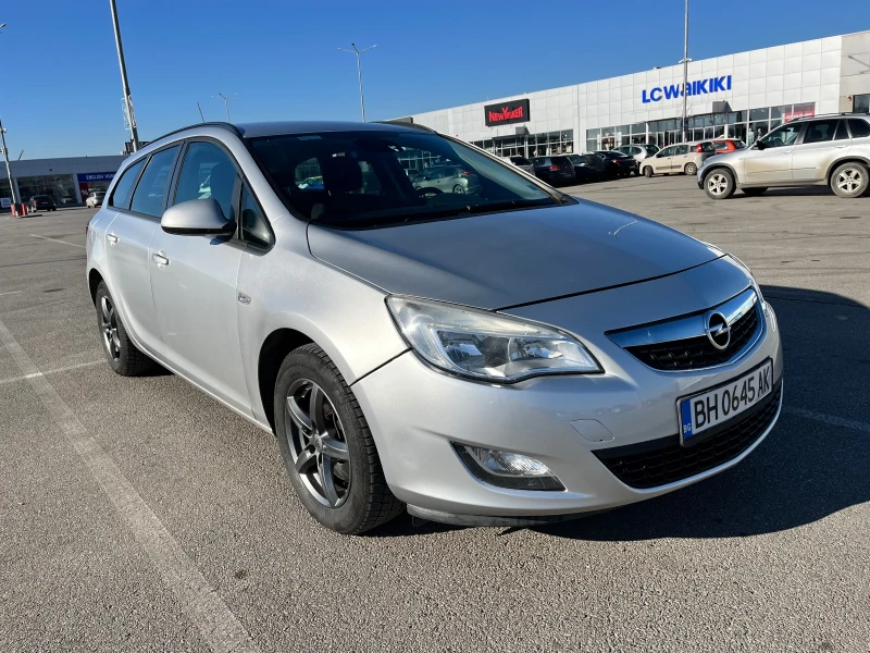 Opel Astra 1.7 CDTI, снимка 4 - Автомобили и джипове - 48617967