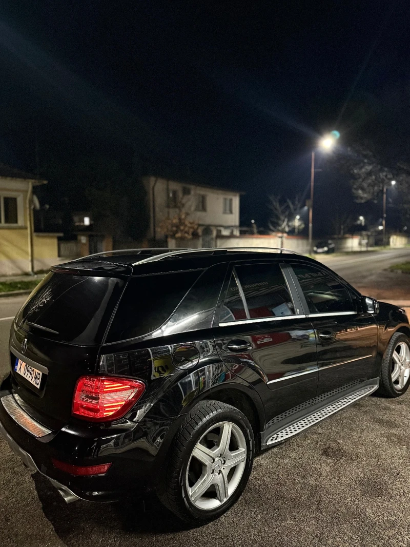 Mercedes-Benz ML 550, снимка 2 - Автомобили и джипове - 49415475