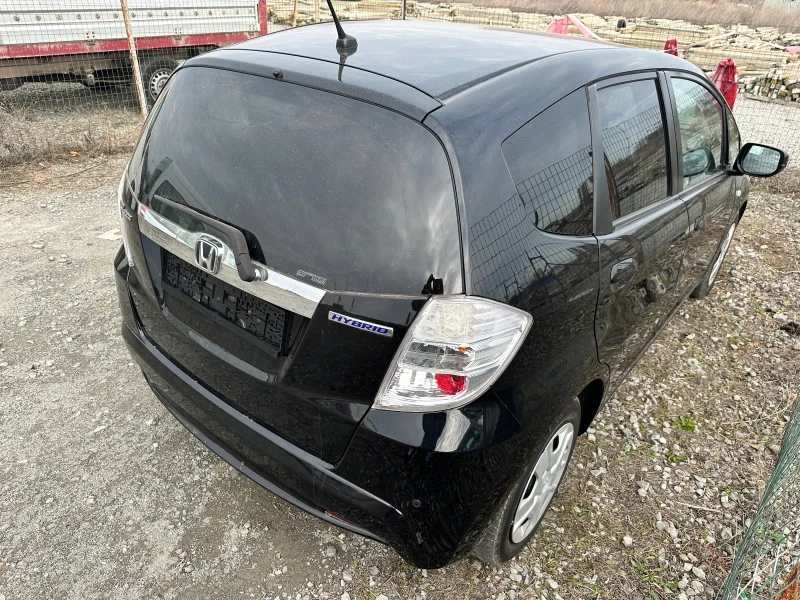 Honda Jazz hibrid , снимка 4 - Автомобили и джипове - 51371827