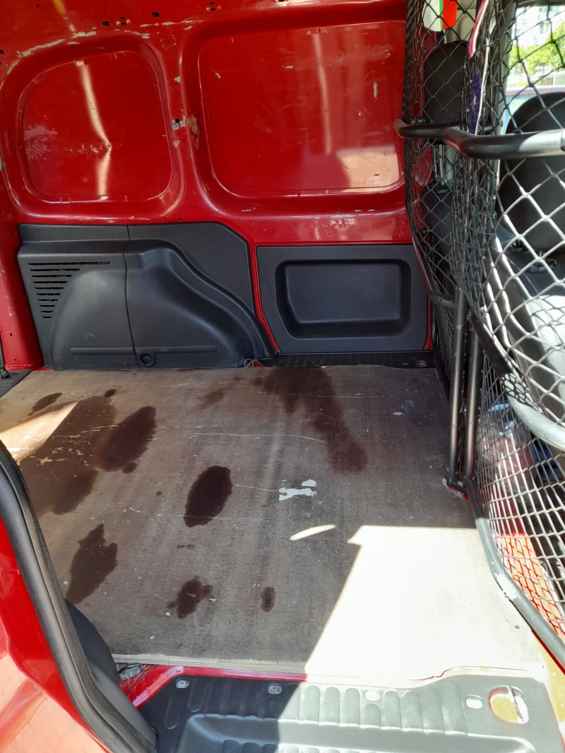 Renault Kangoo 1, 5 DCI, снимка 15 - Автомобили и джипове - 51895748