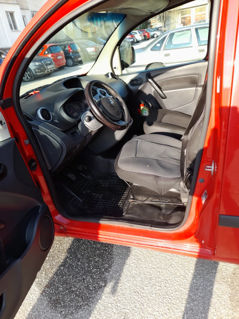 Renault Kangoo 1, 5 DCI, снимка 10 - Автомобили и джипове - 51895748