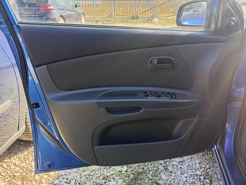 Kia Rio 1.4.Бензин, снимка 7 - Автомобили и джипове - 51776153