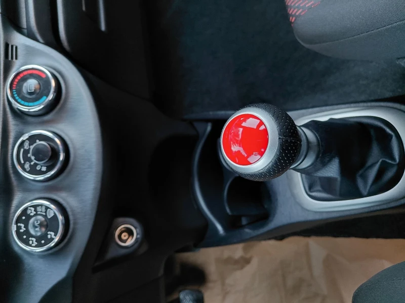 Toyota Yaris Бензин- 1.33к/см - 99кс - 155хил км, снимка 10 - Автомобили и джипове - 52574413