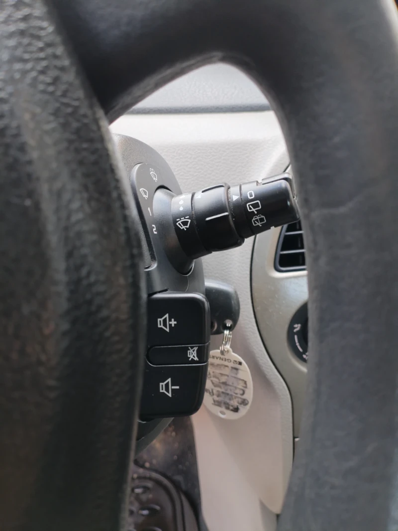 Renault Modus 1.2 16v 80hp Клима Дигитален Км Като нова , снимка 14 - Автомобили и джипове - 52897649