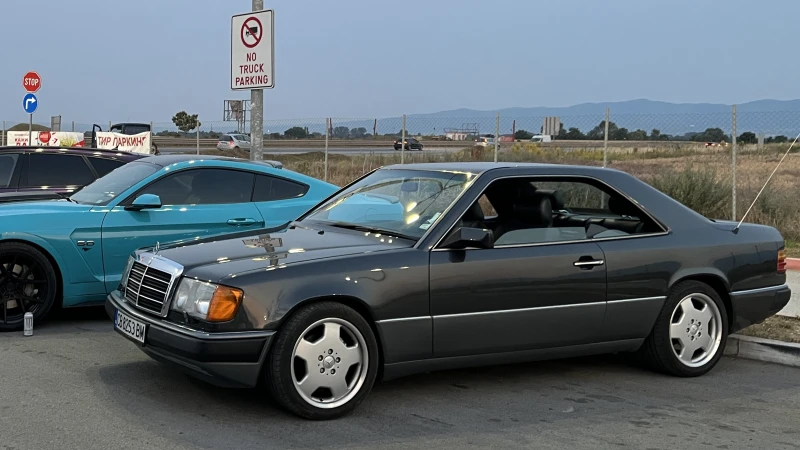 Mercedes-Benz 124 300 CE, снимка 10 - Автомобили и джипове - 52960950