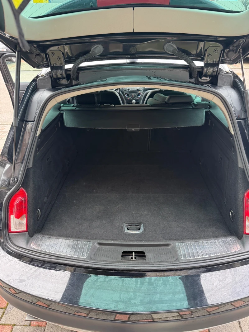 Opel Insignia country tourer 4x4, снимка 13 - Автомобили и джипове - 53401499