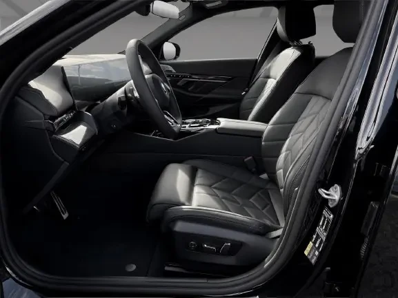 BMW 550 e xDrive M-Sport Pro = NEW = Гаранция, снимка 7 - Автомобили и джипове - 53856876