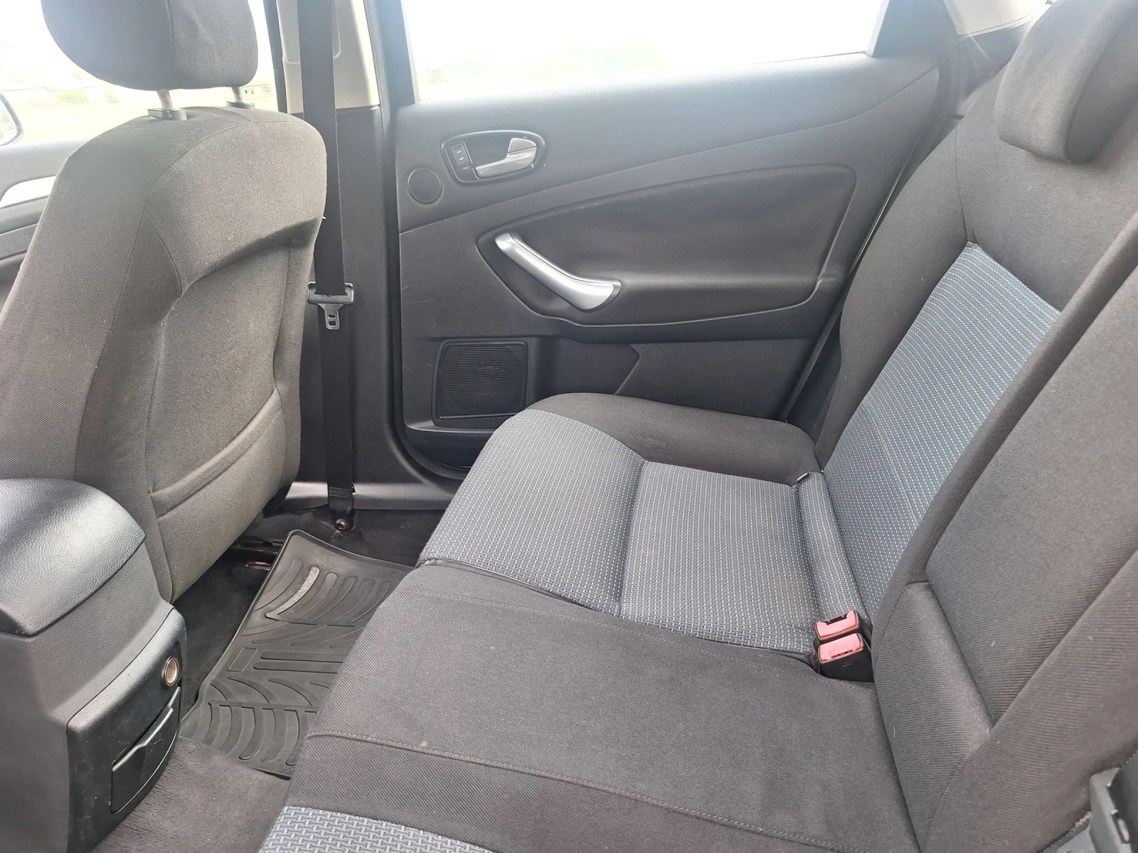 Ford Mondeo  - изображение 10