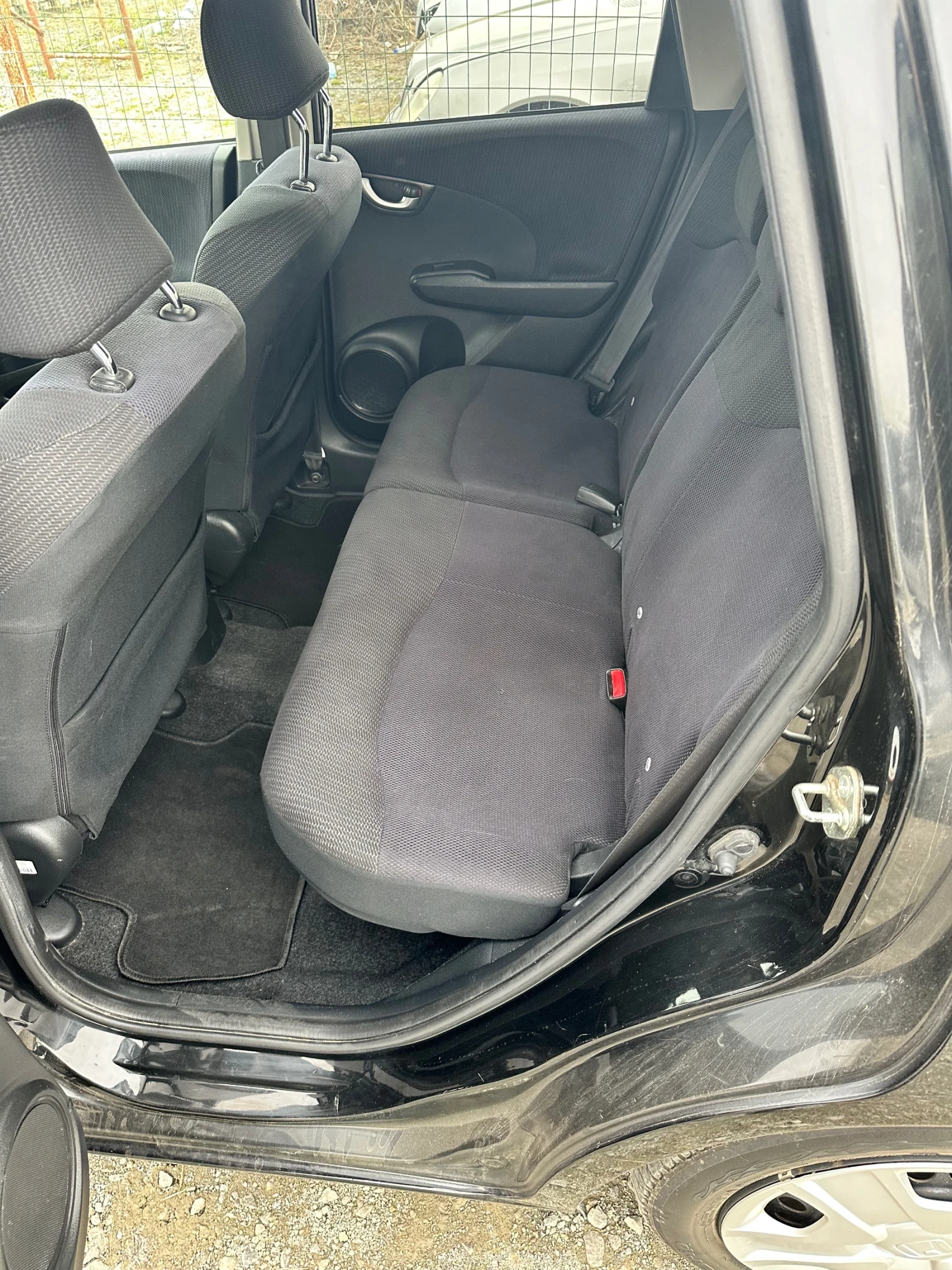 Honda Jazz hibrid  - изображение 9
