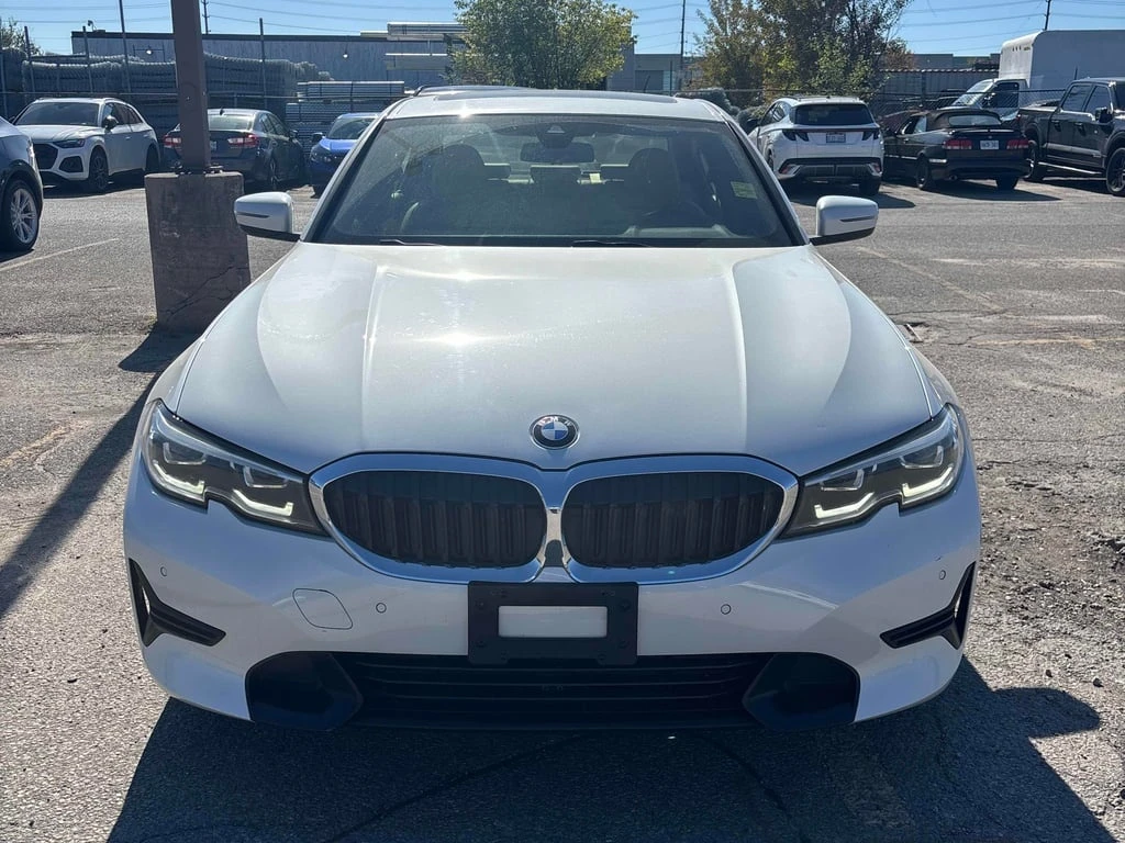 BMW 330 * xDrive * CARFAX * БЕЗ ПЪРВОНАЧАЛНА ВНОСКА - изображение 6