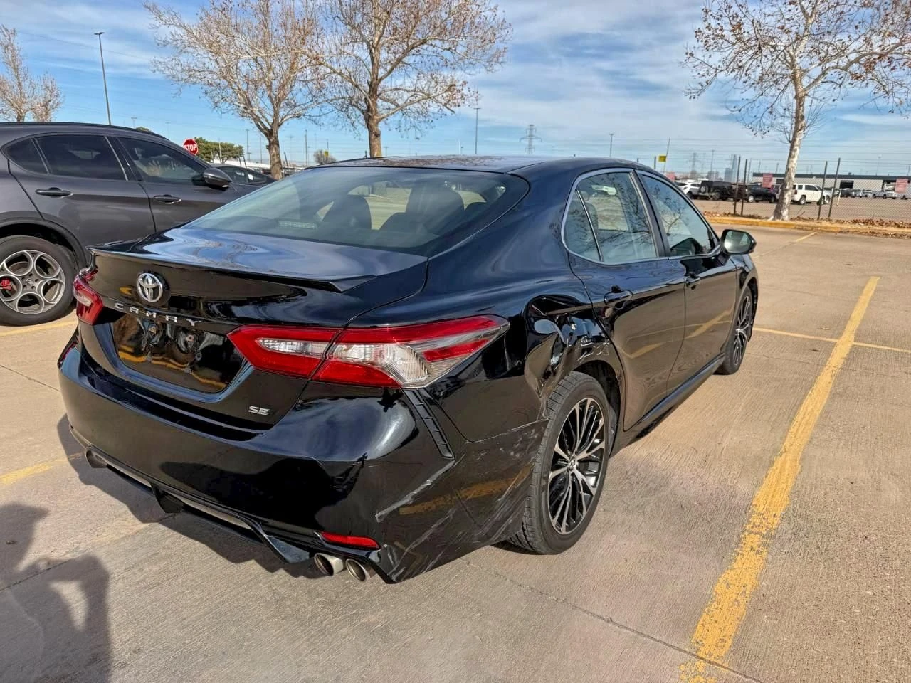 Toyota Camry  - изображение 4