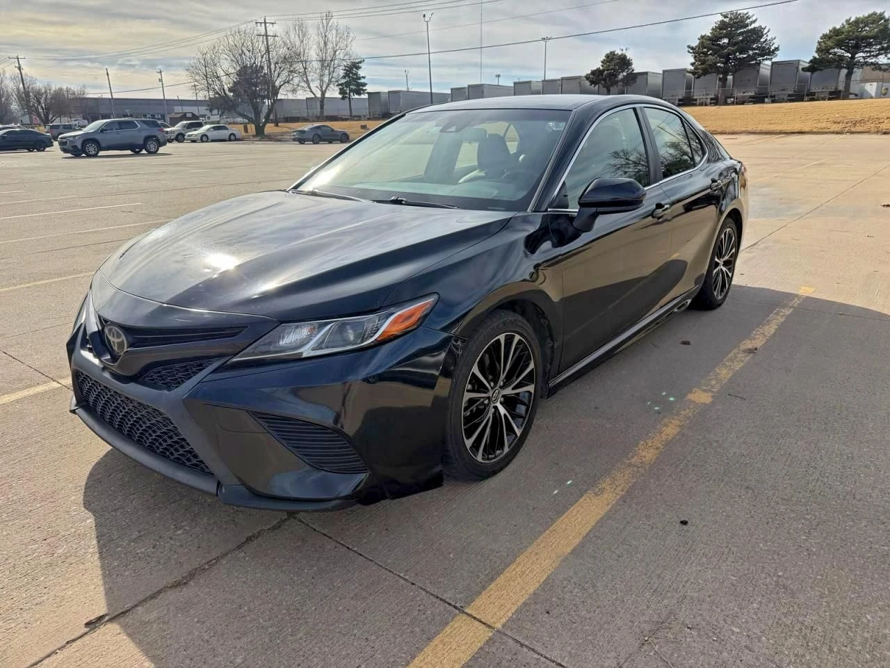 Toyota Camry  - изображение 2