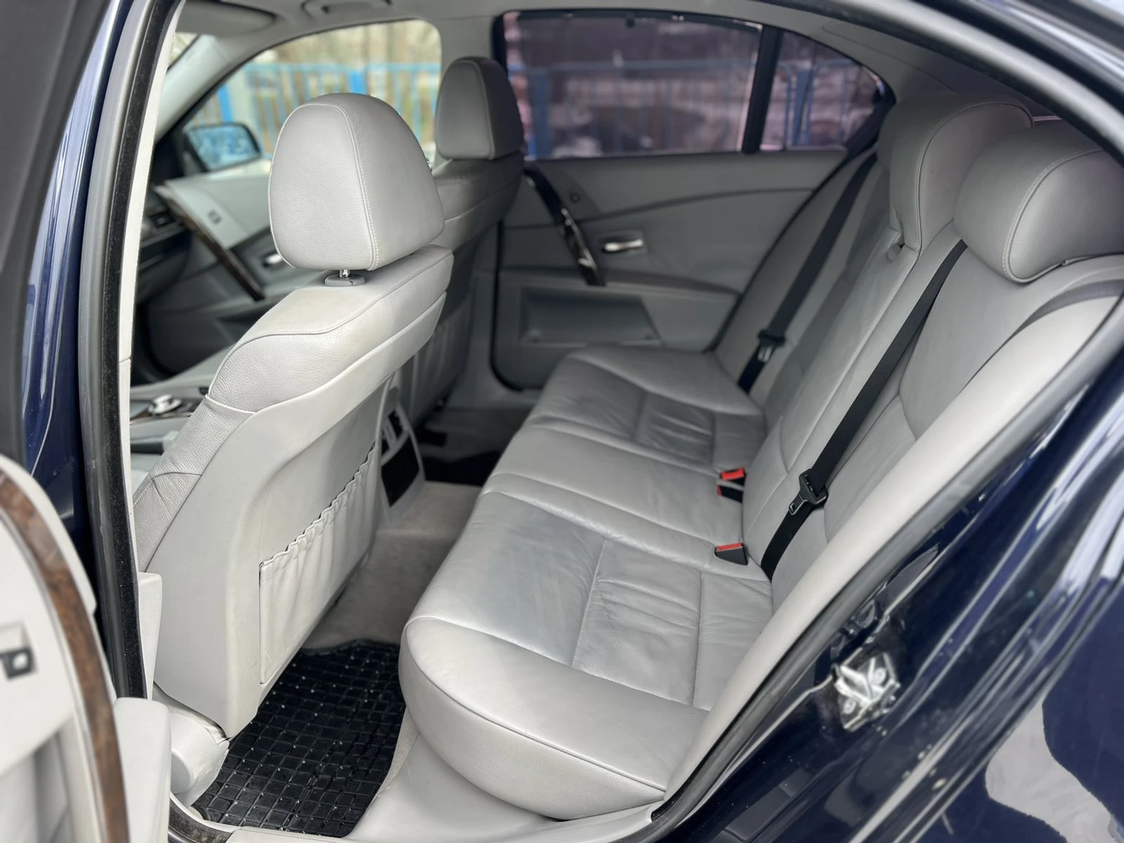 BMW 530, снимка 11 - Автомобили и джипове - 53659468