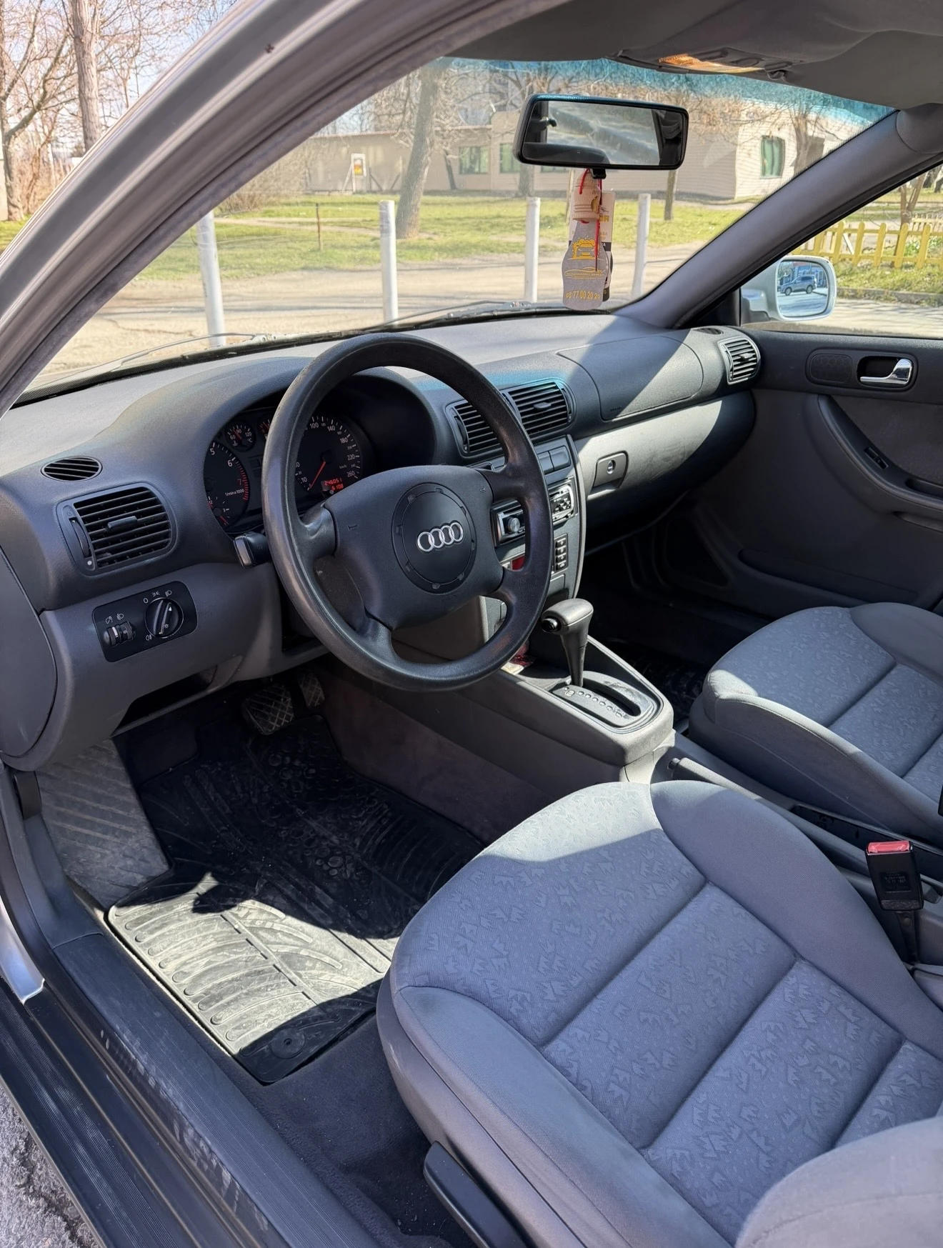 Audi A3 1.6 БЕНЗИН АВТОМАТИЧНА СКОРОСТНА КУТИЯ, снимка 9 - Автомобили и джипове - 53716899