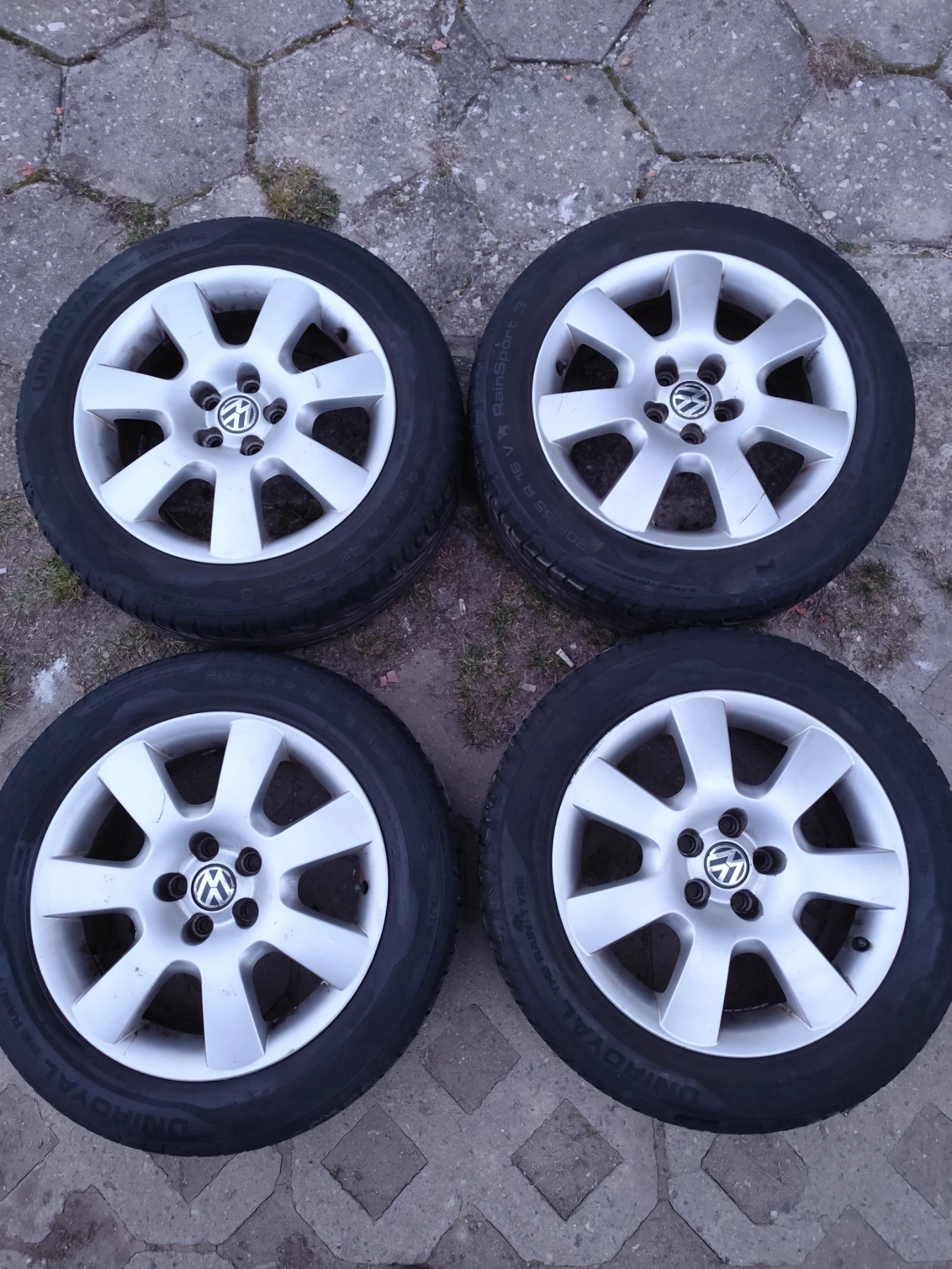 VW Golf 16 цола джанти с гуми , снимка 2 - Автомобили и джипове - 53924562