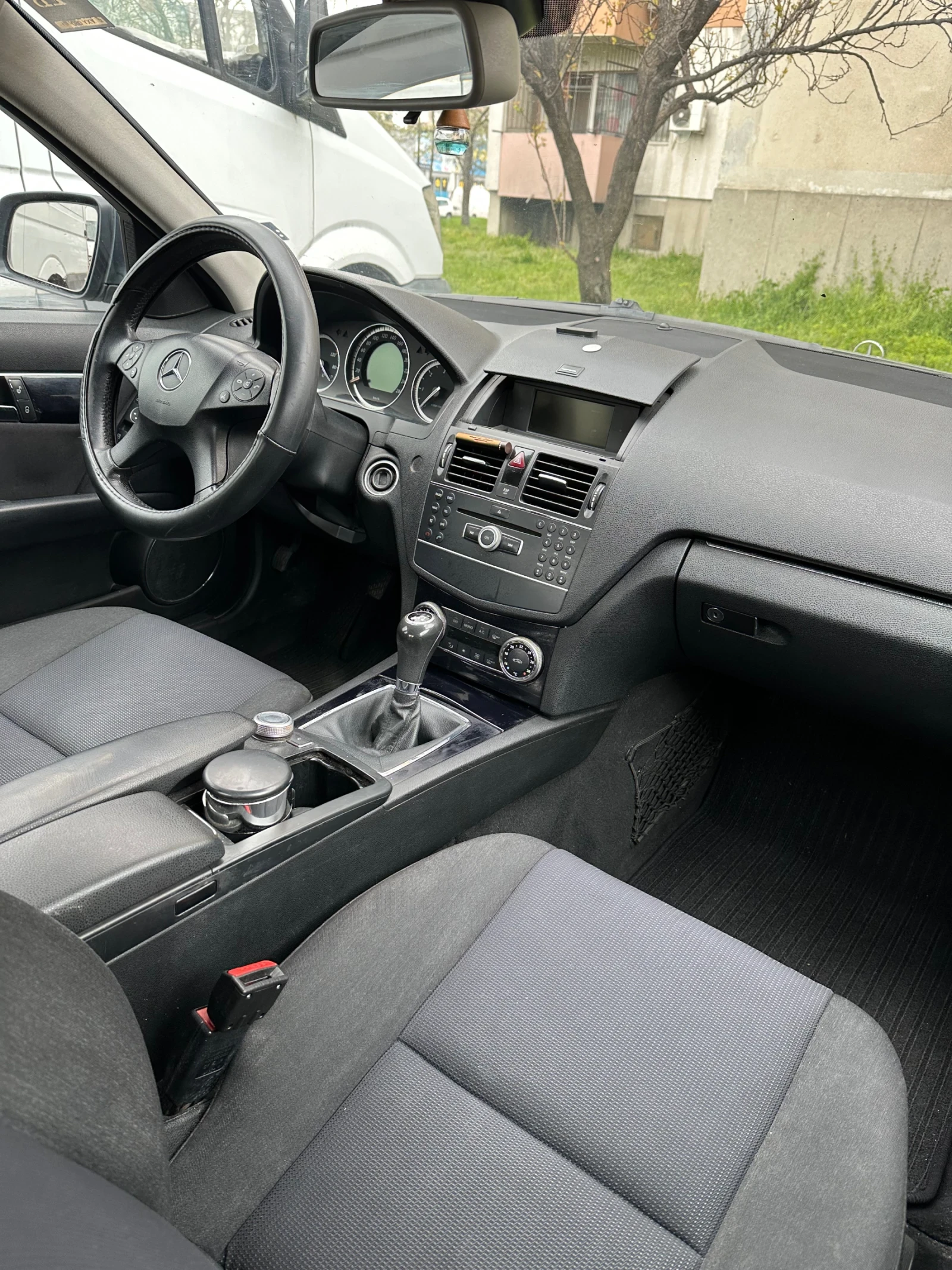 Mercedes-Benz C 200 W 204, снимка 5 - Автомобили и джипове - 54152030