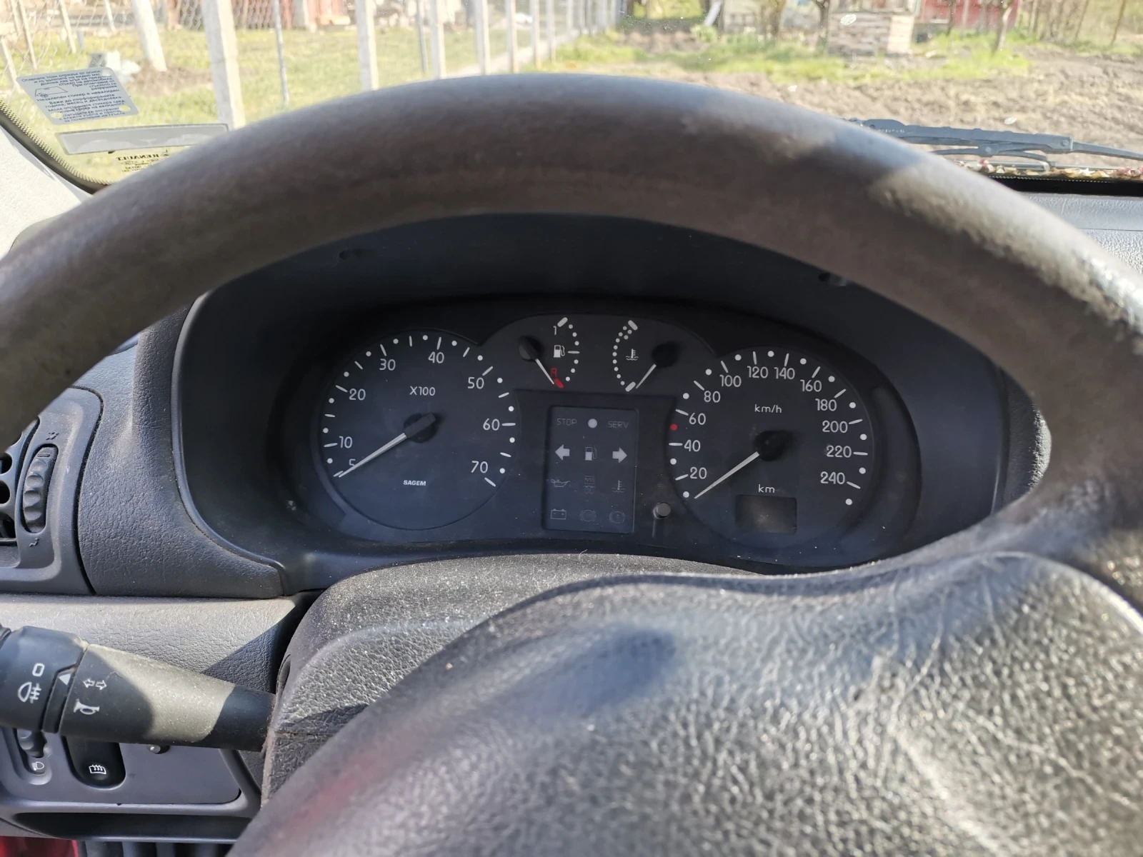 Renault Clio, снимка 4 - Автомобили и джипове - 54174613