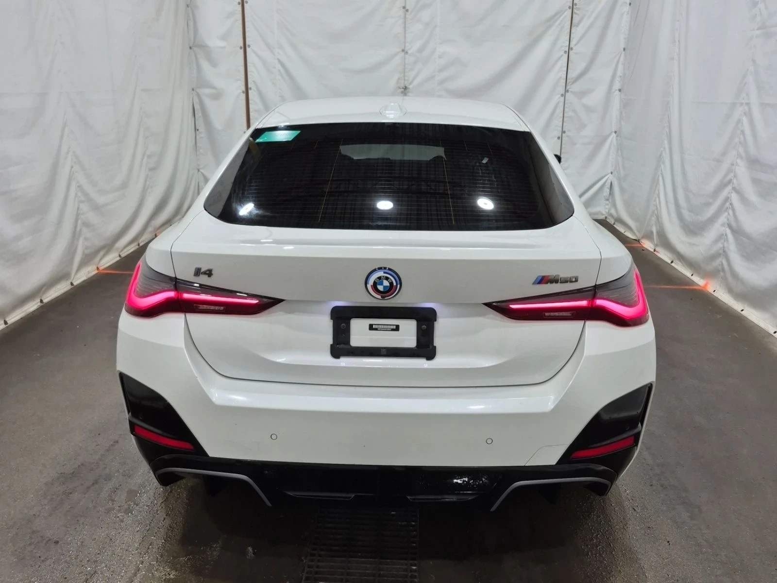 BMW i4 M50 xDrive | HARMAN KARDON | 360  | M PACK | ПАНОР, снимка 5 - Автомобили и джипове - 54225169