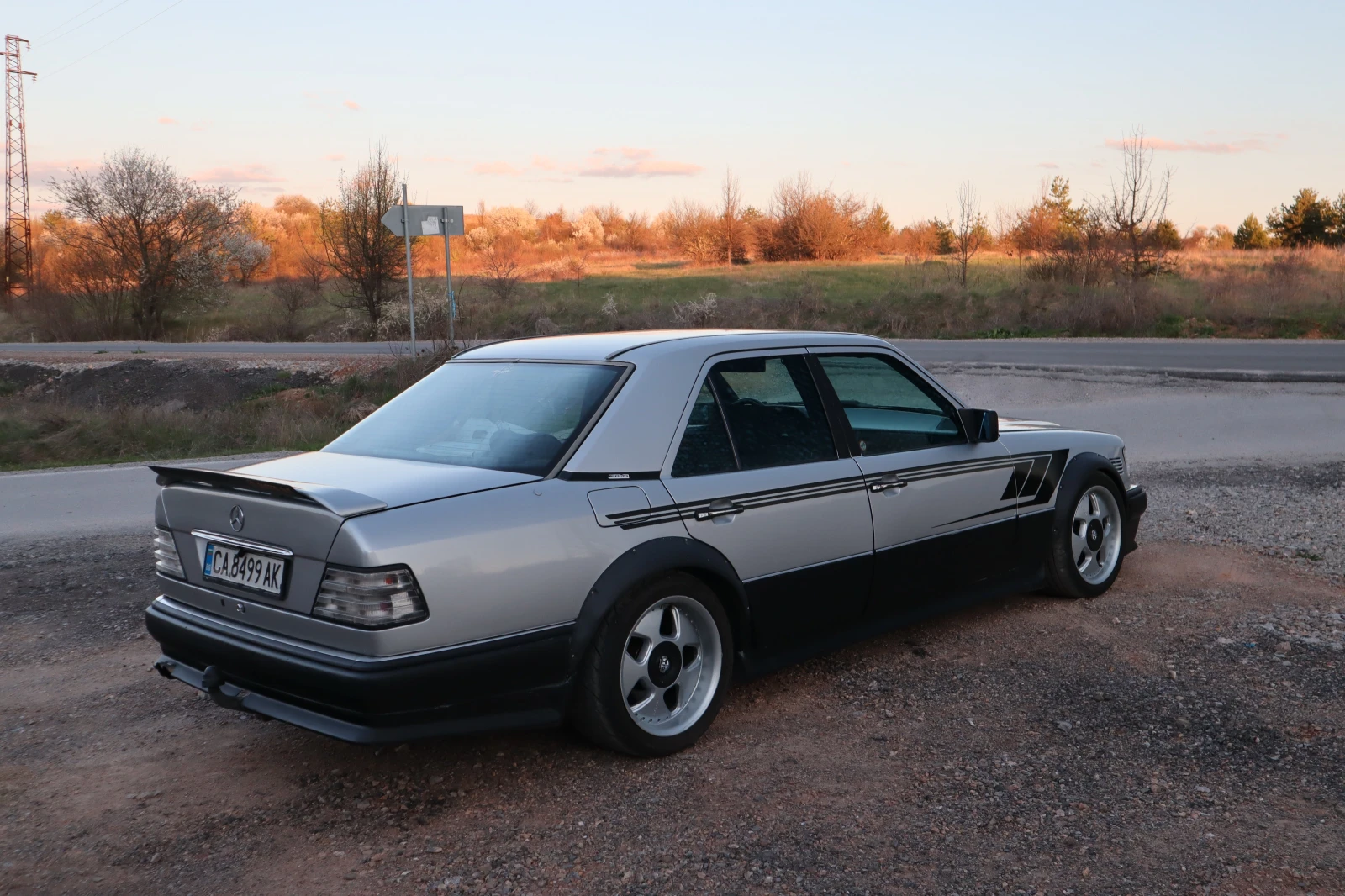 Mercedes-Benz 124 E300D 606 ТУРБО, снимка 3 - Автомобили и джипове - 54250541