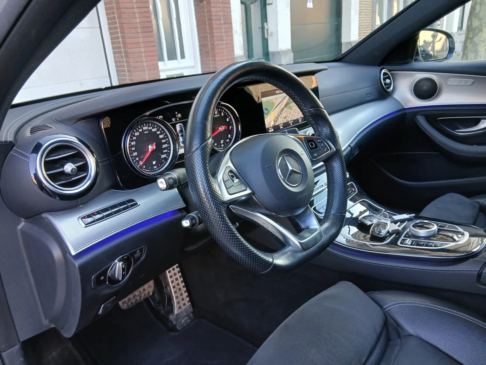 Mercedes-Benz E 200 AMG Line | Mobile.bg � ����������� 2