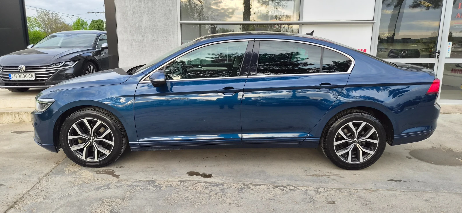 VW Passat СЕДАН 2.0TDI 150к.с. MATRIX, снимка 7 - Автомобили и джипове - 54429184
