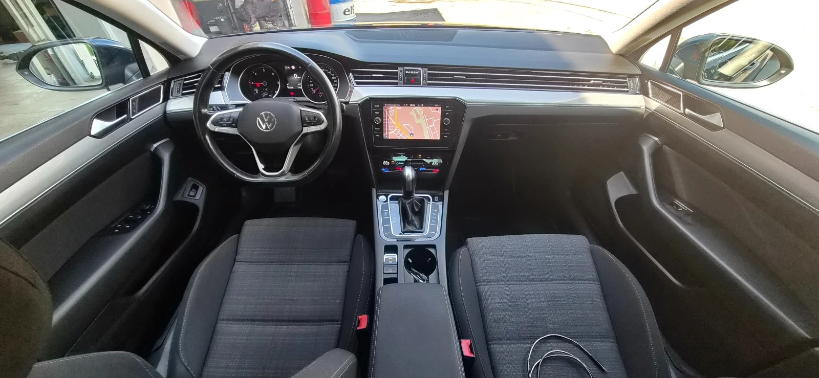 VW Passat СЕДАН 2.0TDI 150к.с. MATRIX, снимка 10 - Автомобили и джипове - 54429184