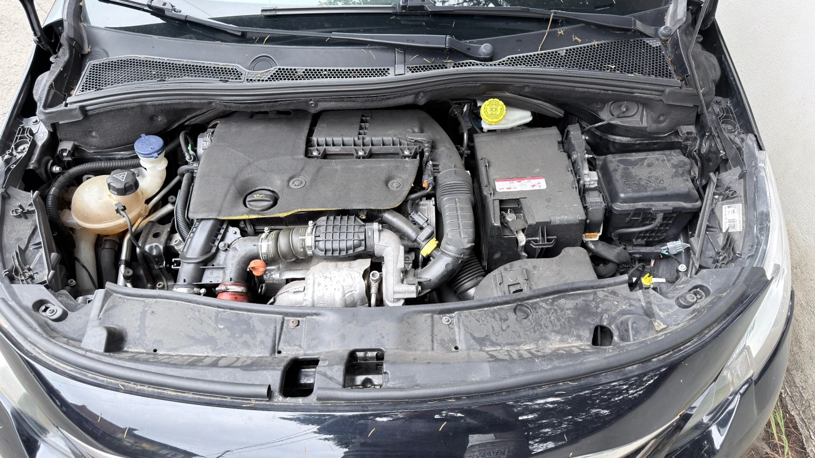 Peugeot 2008, снимка 5 - Автомобили и джипове - 54881422