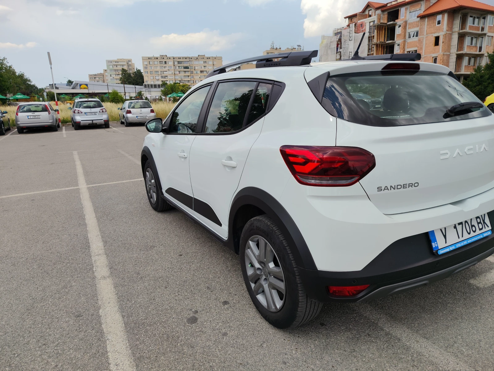 Dacia Sandero, снимка 4 - Автомобили и джипове - 55135567