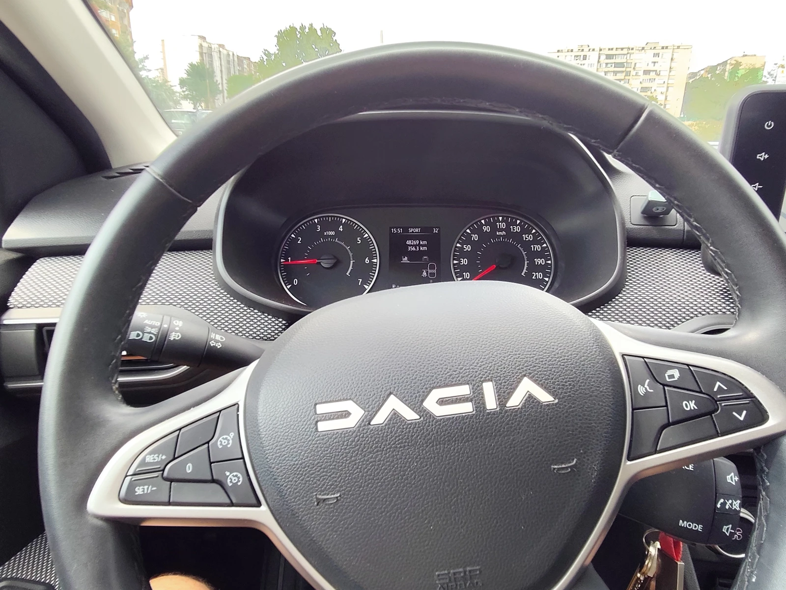 Dacia Sandero, снимка 9 - Автомобили и джипове - 55135567